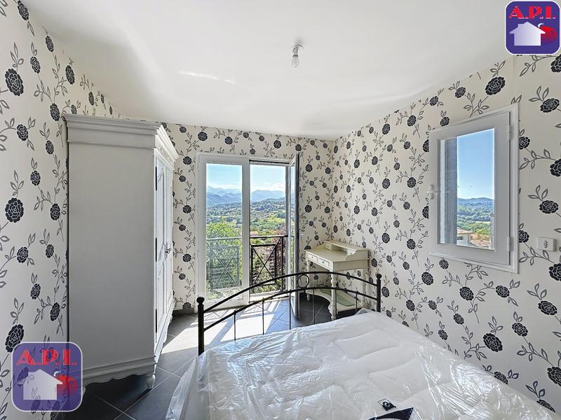 Maison - 148 m² - 6 pièces