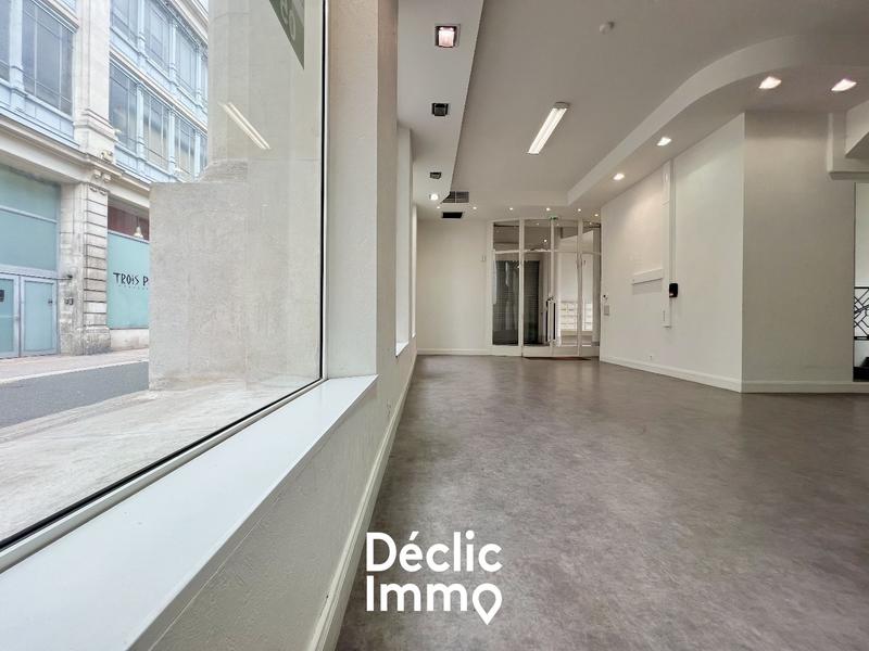 Local d'activités - 190 m² - 4 pièces