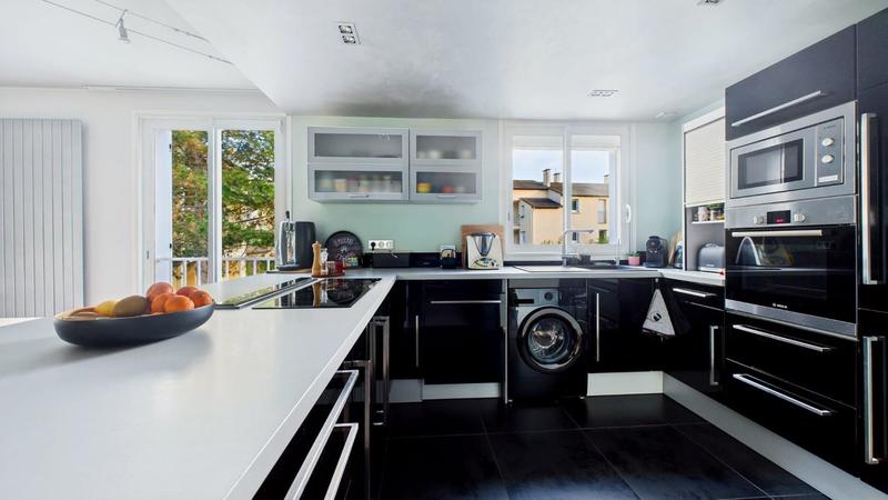 Appartement - 125 m² - 6 pièces