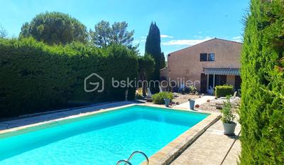 Villa - 155 m² - 6 pièces