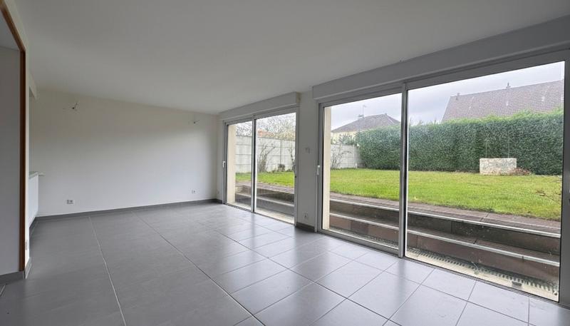 Maison - 220 m² - 9 pièces