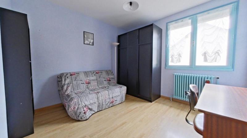 Maison - 99 m² - 5 pièces