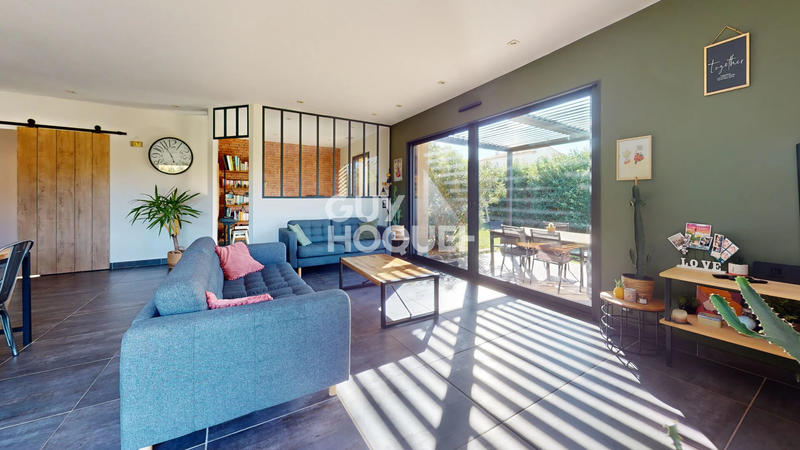 Maison - 121 m² - 5 pièces