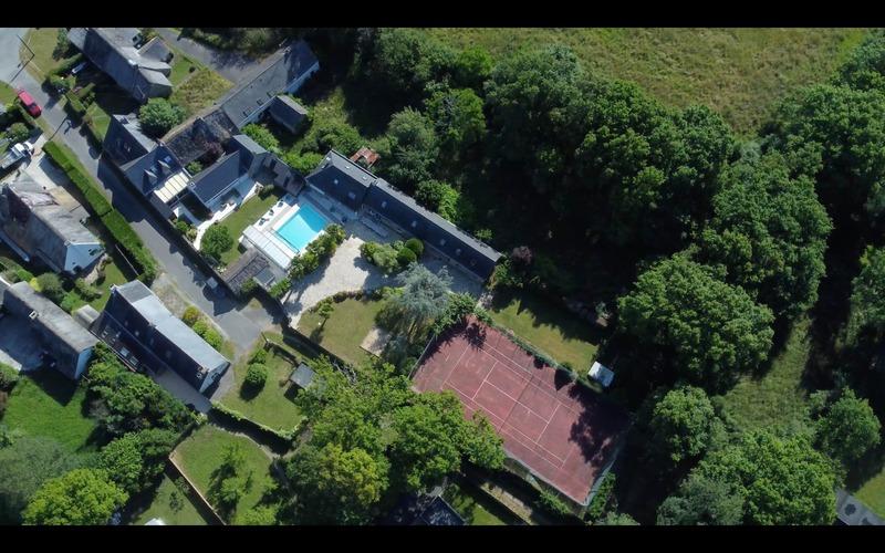 Maison - 366 m² - 14 pièces