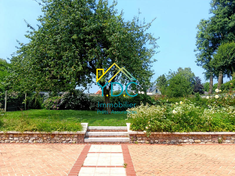 Maison - 305 m² - 10 pièces