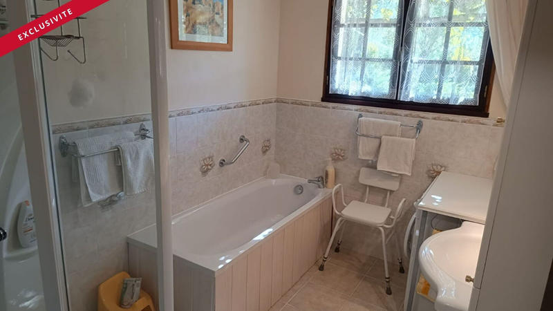 Maison - 207 m² - 8 pièces