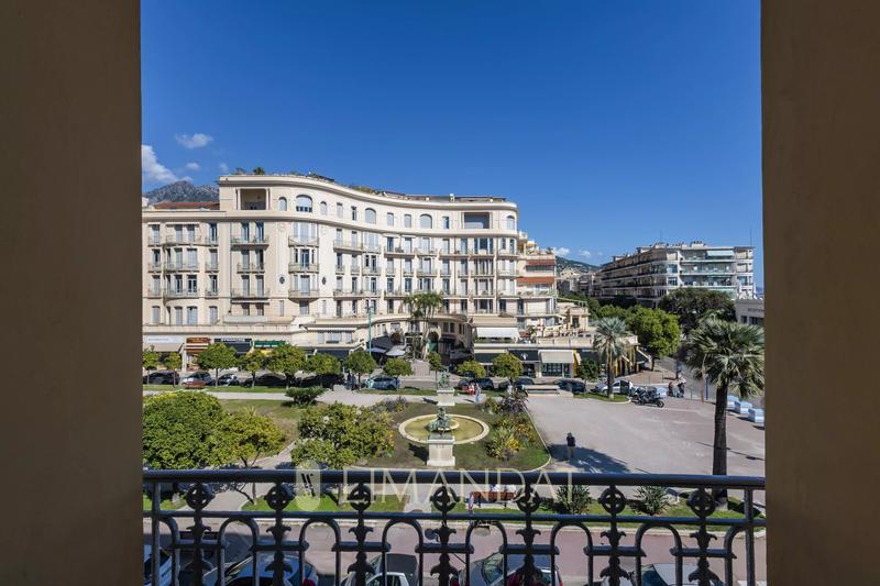 Appartement - 130 m² - 3 pièces