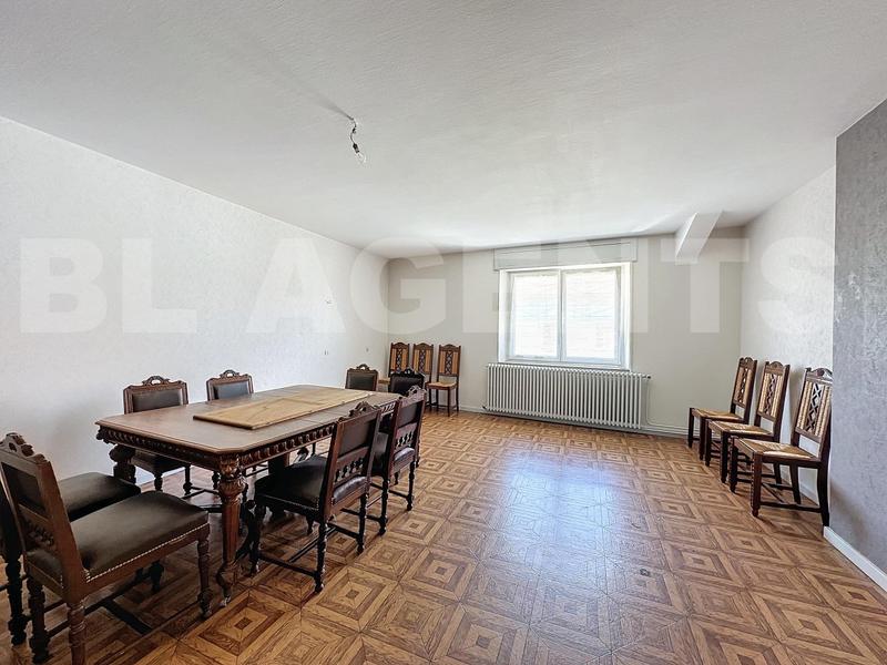 Maison de village - 284 m² - 13 pièces