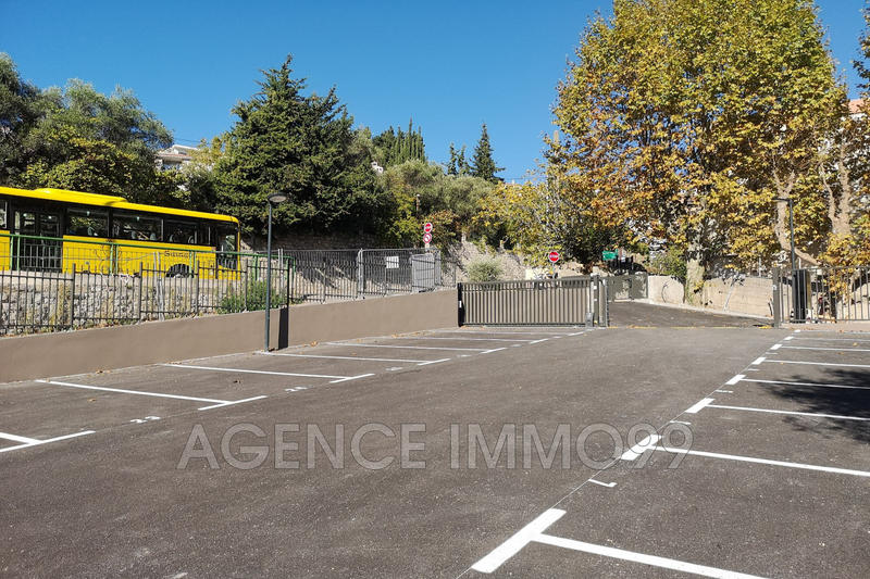 Parking / Garage - 13 m²