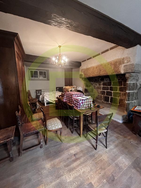 Maison - 121 m² - 4 pièces