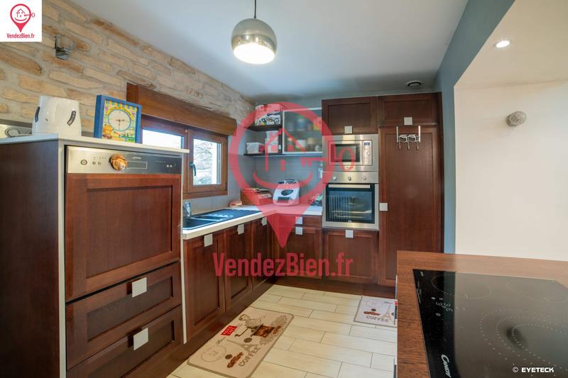 Maison - 121 m² - 4 pièces