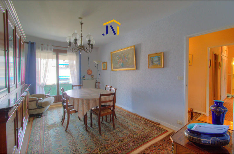 Appartement - 112 m² - 5 pièces