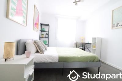 Chambre - 10 m² - 1 pièce