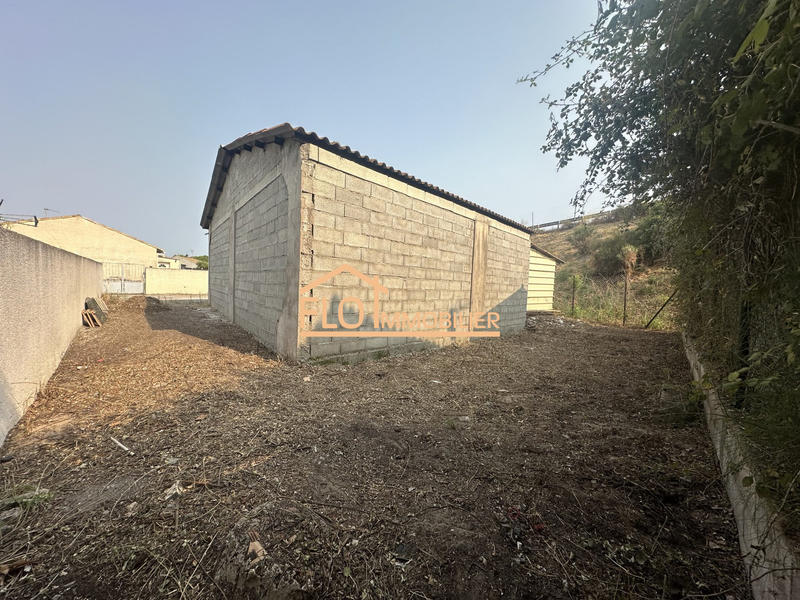 Parking / Garage - 82 m²