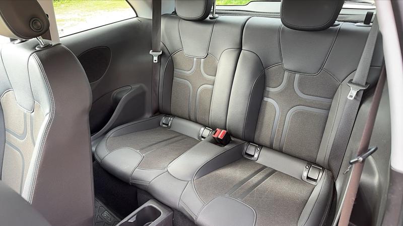 Opel Adam 1.4 Twinport 87 Edition