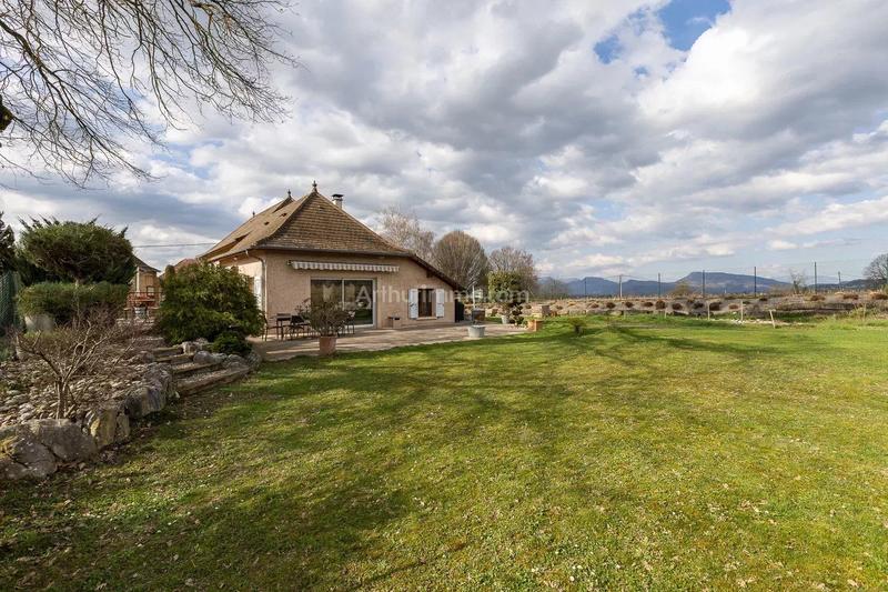 Maison - 167 m² - 6 pièces