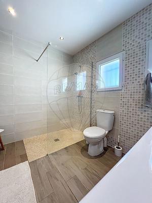 Maison - 185 m² - 6 pièces