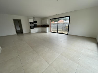 Maison - 125 m² - 4 pièces