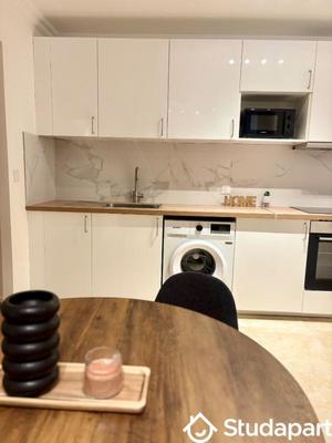 Chambre - 9 m² - 1 pièce