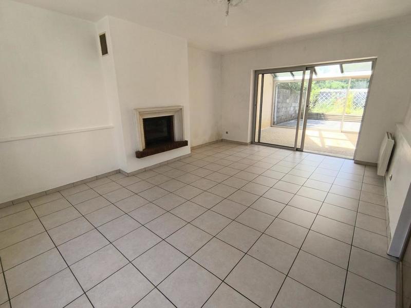 Maison - 81 m² - 5 pièces