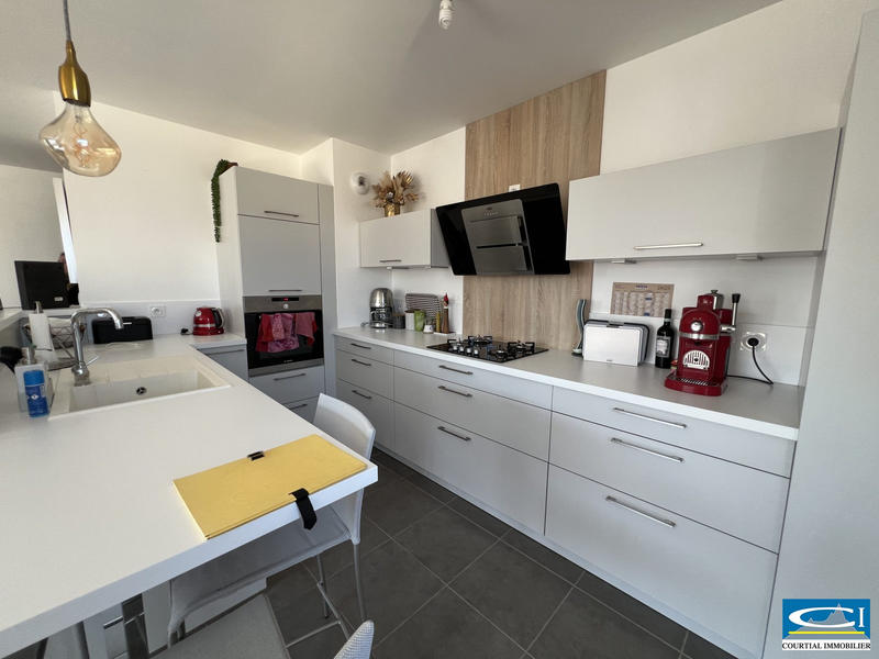 Appartement - 80 m² - 3 pièces