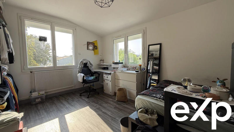 Maison - 307 m² - 10 pièces