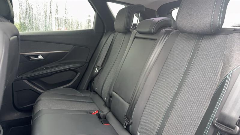 Peugeot 3008 1.2 PureTech 130 Eat8 Active - Automatique