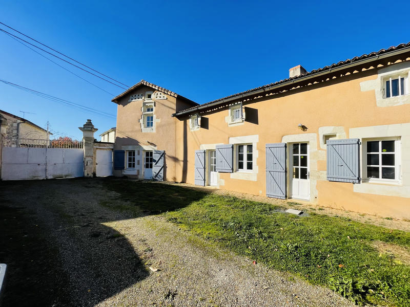 Maison - 172 m² - 7 pièces