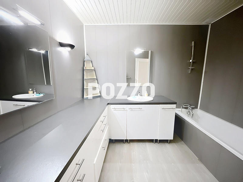 Maison - 178 m² - 6 pièces