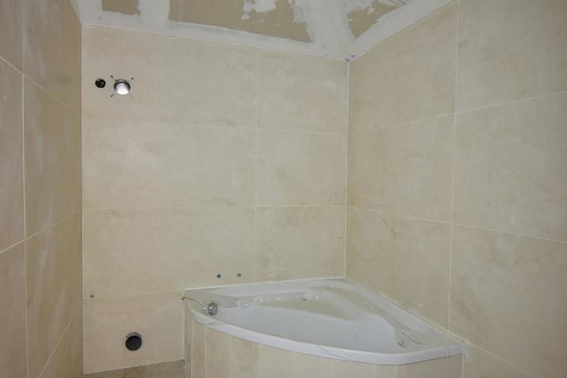 Corps de ferme - 1 260 m² - 14 pièces