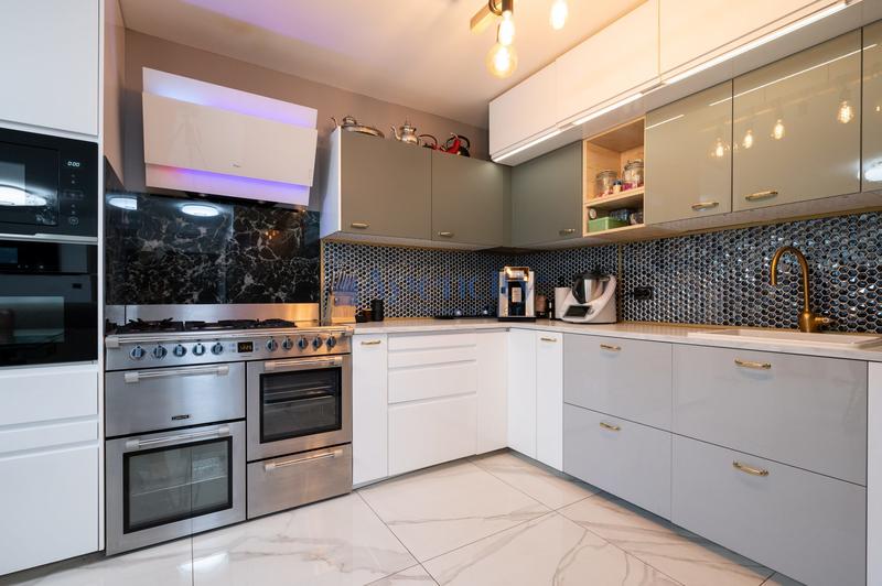 Maison - 126 m² - 6 pièces