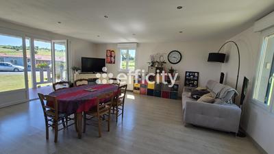 Maison - 150 m² - 8 pièces