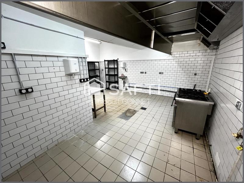 Local commercial - 75 m² - 1 pièce