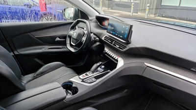 Peugeot 3008 Bluehdi 130ch Ss Eat8 Allure Pack