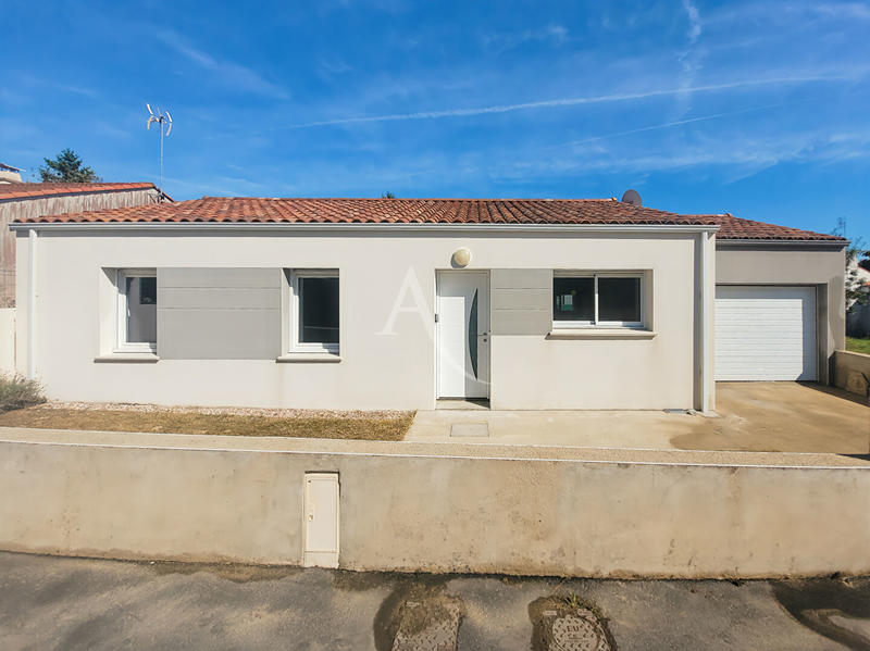 Maison - 93 m² - 4 pièces