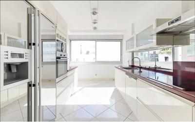 Appartement - 118 m² - 5 pièces