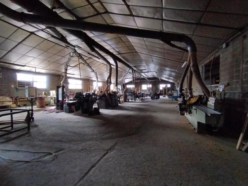 Entrepôt - 2 225 m² - 1 pièce