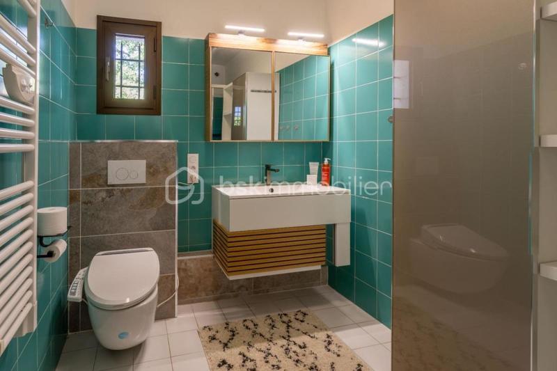 Villa - 260 m² - 8 pièces