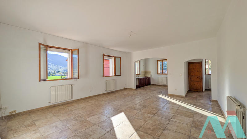 Maison - 137 m² - 4 pièces
