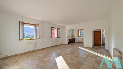Maison - 137 m² - 4 pièces