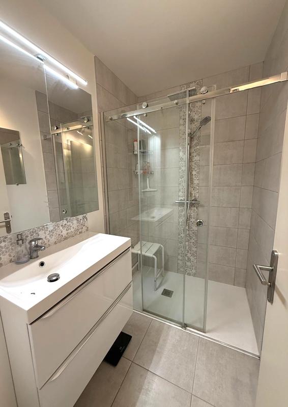 Appartement - 84 m² - 4 pièces