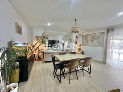 Maison - 112 m² - 5 pièces