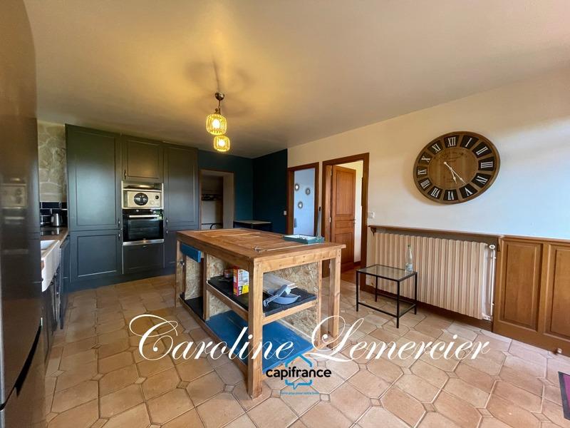 Maison - 294 m² - 9 pièces