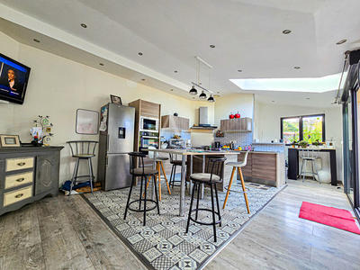 Maison - 153 m² - 5 pièces