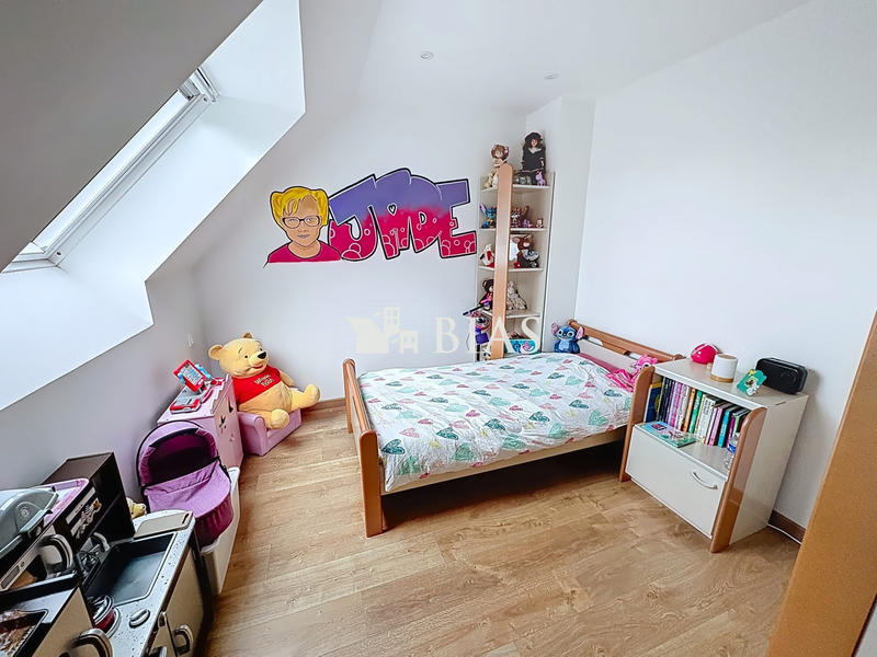 Maison - 197 m² - 7 pièces