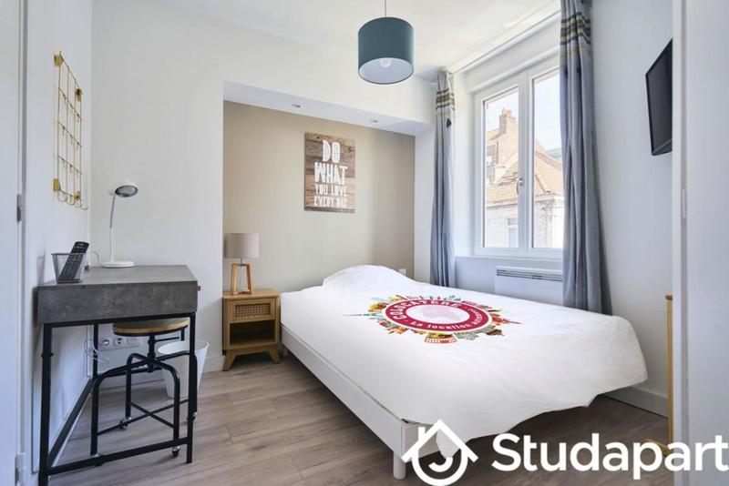 Chambre - 11 m² - 1 pièce