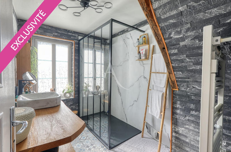 Maison - 291 m² - 8 pièces