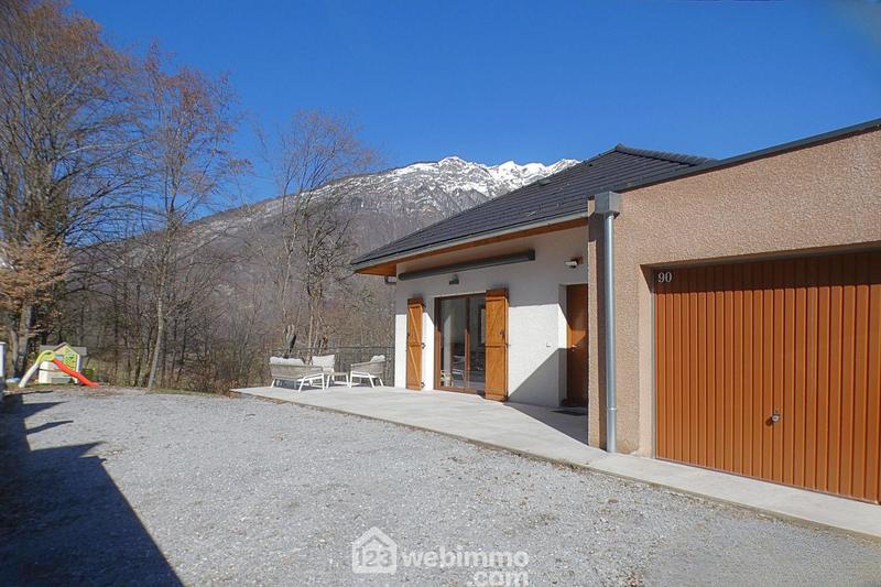 Maison - 96 m² - 4 pièces