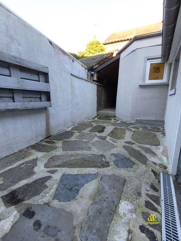 Maison - 94 m² - 5 pièces