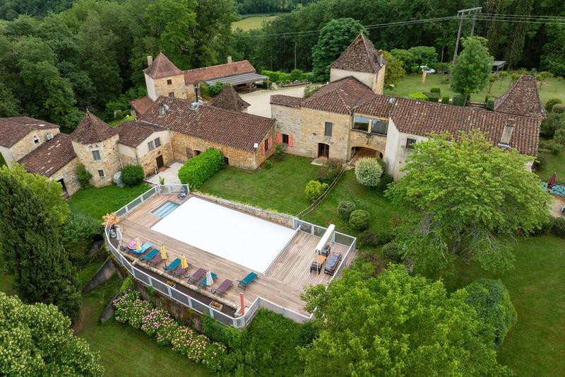 Maison de domaine - 870 m² - 24 pièces